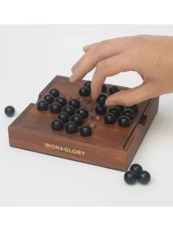 Bordspel ''Solitaire'' bruin - vanaf 8 jaar