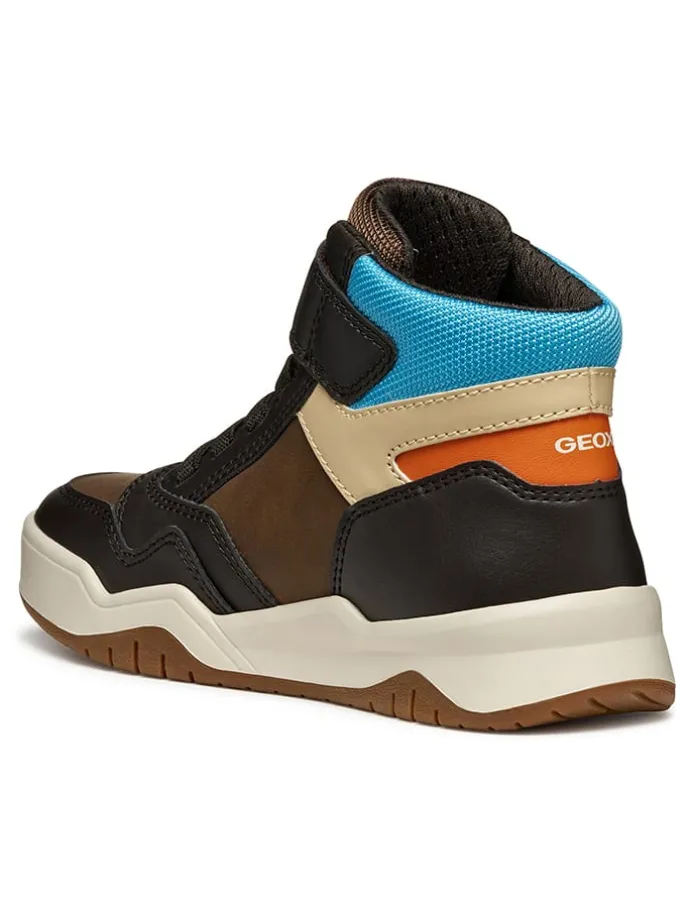 Sneakers "Perth" bruin