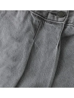 Spijkerskort grijs